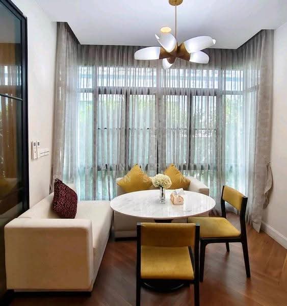 Nantawan Rama 9 - New Krungthepkreetha, Bangkok, Saphan Sung, Bangkok, 4 Bedrooms, 655 sqm, Single Detached House For Sale, by Tanapat Sakonsontised, 500578182 - DDproperty.com