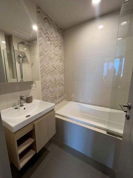 Oka Haus Sukhumvit 36, bangkok, 3399 Rama 4 Road, Khong Tan, Khlong Toei, Bangkok, 1 Bedroom, 35 sqm, Condo For Rent, by Vinai Wattana, 500578212 - DDproperty.com