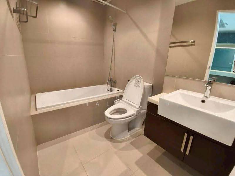 Noble Remix, Bangkok, 772 Soi Sukhumvit 36, Sukhumvit Road, Khong Tan, Khlong Toei, Bangkok, 2 Bedrooms, 78 sqm, Condo For Sale, by Pattarapon Preechalertpiriya, 500578260 - DDproperty.com