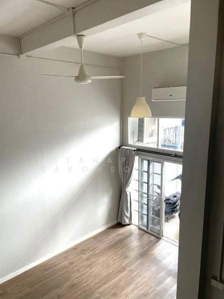 5-BR Townhouse, Bangkok, Din Daeng, Bangkok, 5 Bedrooms, 495 sqm, Townhouse For Rent, by Tanapat Sakonsontised, 500578283 - DDproperty.com