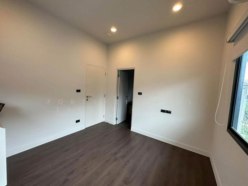 Setthasiri-Krungthep Kreetha 2, Bangkok, Krungthep Kreetha Road, Hua Mak, Bang Kapi, Bangkok, 4 Bedrooms, 300 sqm, Single Detached House For Rent, by Forty-Six Real Estate Group, 500578380 - DDproperty.com