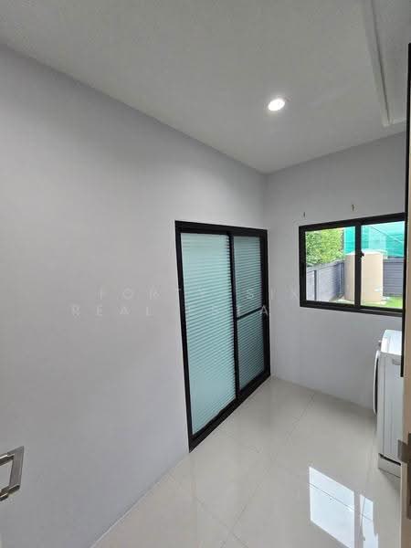 Setthasiri-Krungthep Kreetha 2, Bangkok, Krungthep Kreetha Road, Hua Mak, Bang Kapi, Bangkok, 4 Bedrooms, 300 sqm, Single Detached House For Rent, by Forty-Six Real Estate Group, 500578380 - DDproperty.com