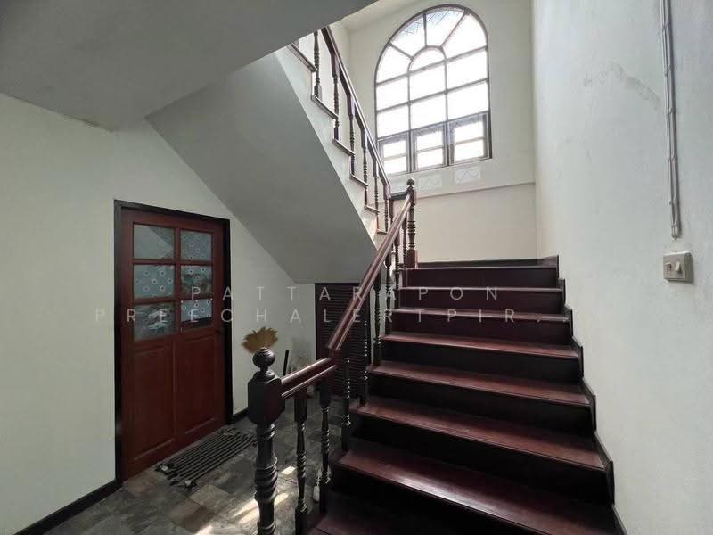 3-BR House, Bangkok, Bang Chun, Khlong Sam Wa, Bangkok, 3 Bedrooms, 350 sqm, Single Detached House For Sale, by Pattarapon Preechalertpiriya, 500578406 - DDproperty.com