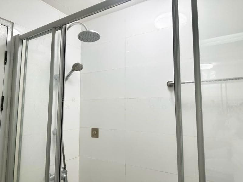 The Royal Place 2, Bangkok, 6-6/429 Soi Mahatlek Luang 2, Lumphini, Pathum Wan, Bangkok, 1 Bedroom, 63 sqm, Condo For Rent, by ERA Holding (Thailand) Co., Ltd., 500578421 - DDproperty.com