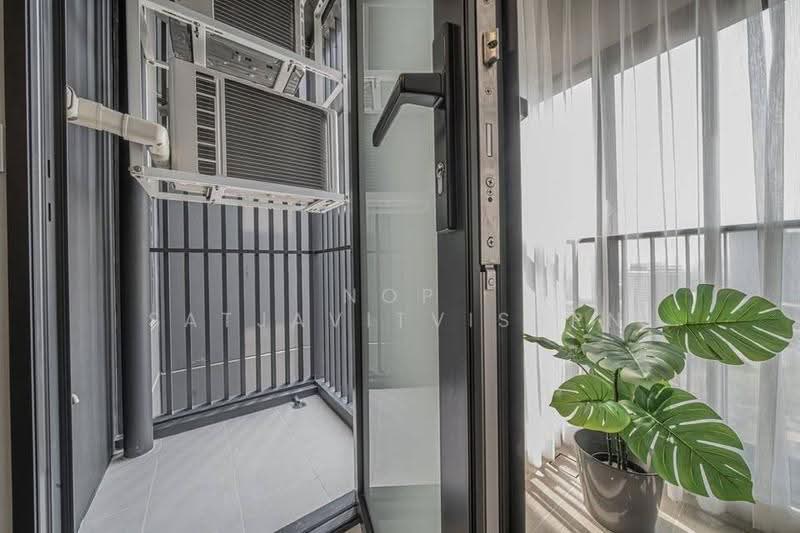 Life Phahon-Ladprao, Bangkok, 996 Phahonyothin Road, Jom Phon, Chatuchak, Bangkok, 1 Bedroom, 35 sqm, Condo For Rent, by Nop Satjavitvisarn, 500578432 - DDproperty.com