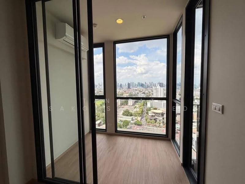 The Issara Sathorn, Bangkok, ถนนจันทน์, Thung Maha Mek, Sathon, Bangkok, 1 Bedroom, 37 sqm, Condo For Rent, by Tanapat Sakonsontised, 500578472 - DDproperty.com