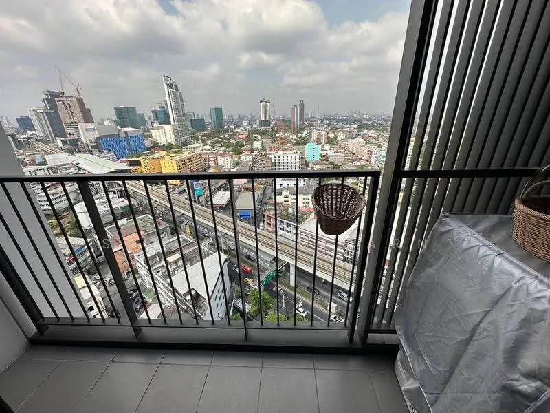 Centric Ratchayothin, Bangkok, 1656 Phahonyothin Rd, Lat Yao, Chatuchak, Bangkok, 1 Bedroom, 30 sqm, Condo For Sale, by Nop Satjavitvisarn, 500578483 - DDproperty.com