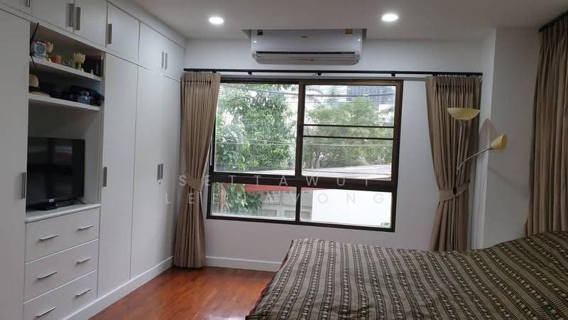 Baan Ploenchit, Bangkok, Soi Ruamrudee 2 Ploenchit Road, Lumphini, Pathum Wan, Bangkok, 2 Bedrooms, 100 sqm, Condo For Sale, by Settawut Leenavong, 500578566 - DDproperty.com