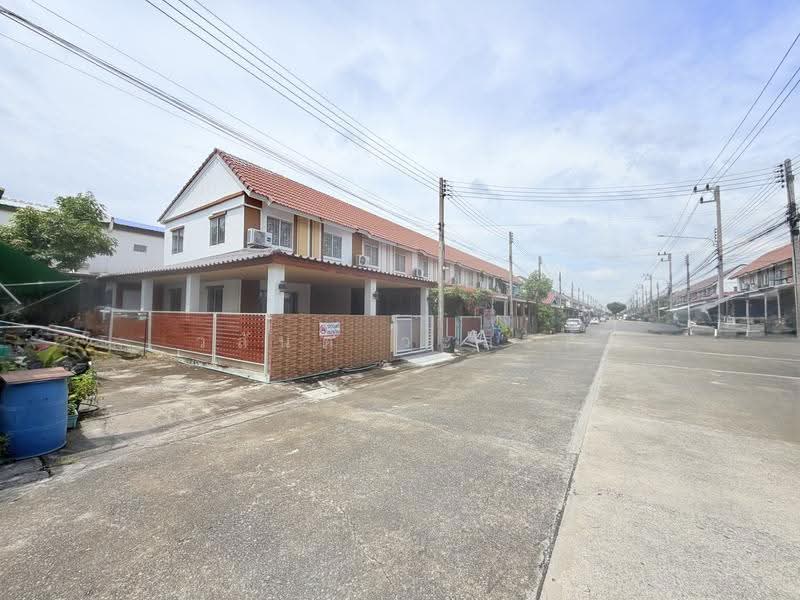 หมู่บ้านพฤกษา 72 (ประตูน้ำพระอินทร์) พยอม ถนนเมน หลังริน 26 ตร.ว. รีโนเวทใหม่ทั่งหลัง, พระนครศรีอยุธยา, เลียบคลองระพีพัฒน์, พยอม, วังน้อย, พระนครศรีอยุธยา, 104 ตร.ม., ทาวน์เฮ้าส์ ขาย, โดย วสันต์ วะสะติ, 500578631 - DDproperty.com