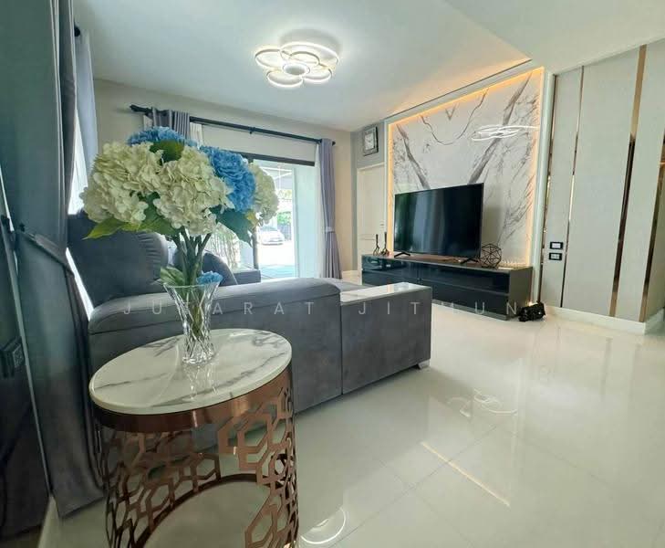 Mantana Bangna Km.7, Samut Prakan, 68 Bangna-Trad Road, Bang Kaeo, Bang Plee, Samut Prakan, 4 Bedrooms, 176 sqm, Single Detached House For Rent, by Jutarat Jitmun, 500578647 - DDproperty.com