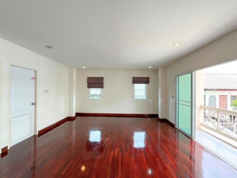 Suparom, Nonthaburi, Bang Phut, Pak Kret, Nonthaburi, 3 Bedrooms, 280 sqm, Townhouse For Sale, by Punpapa Rassamee, 500578688 - DDproperty.com