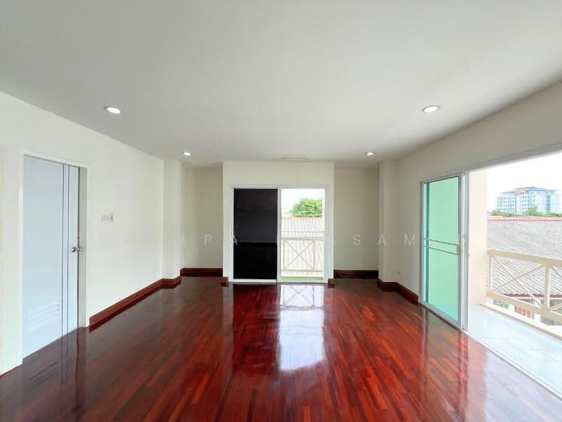 Suparom, Nonthaburi, Bang Phut, Pak Kret, Nonthaburi, 3 Bedrooms, 280 sqm, Townhouse For Sale, by Punpapa Rassamee, 500578688 - DDproperty.com