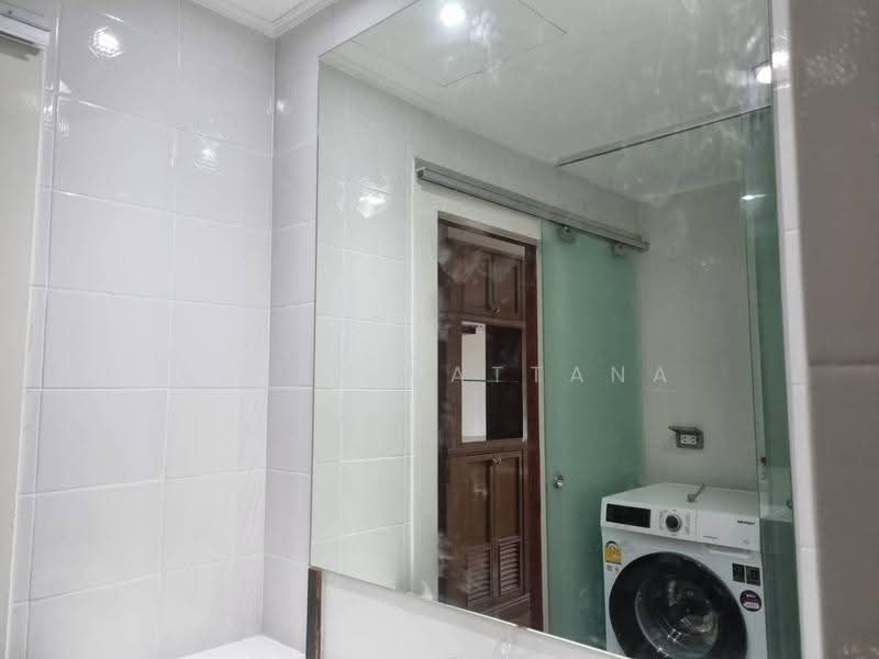 Sathorn Gardens, Bangkok, 39 South Sathorn Road, Thung Maha Mek, Sathon, Bangkok, 1 Bedroom, 40 sqm, Condo For Sale, by Vinai Wattana, 500578690 - DDproperty.com