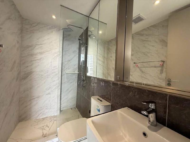 Fynn Asoke, Bangkok, 28 Sukhumvit 10 Alley, Khlong Toei, Bangkok, 2 Bedrooms, 46 sqm, Condo For Rent, by Tanapat Sakonsontised, 500578870 - DDproperty.com
