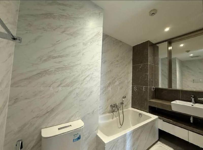 Fynn Asoke, Bangkok, 28 Sukhumvit 10 Alley, Khlong Toei, Bangkok, 2 Bedrooms, 46 sqm, Condo For Rent, by Tanapat Sakonsontised, 500578870 - DDproperty.com