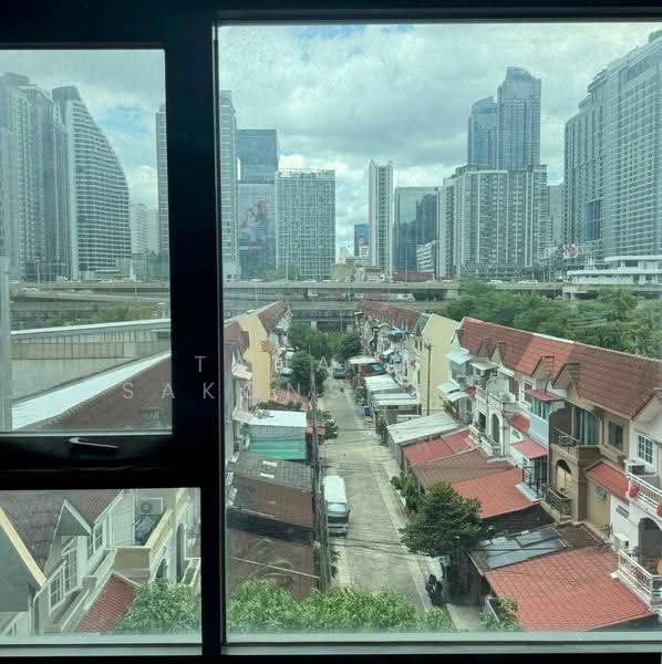 Life Asoke, Bangkok, Asoke-Dindang Road, Bang Kapi, Huai Khwang, Bangkok, 1 Bedroom, 35 sqm, Condo For Rent, by Tanapat Sakonsontised, 500578972 - DDproperty.com