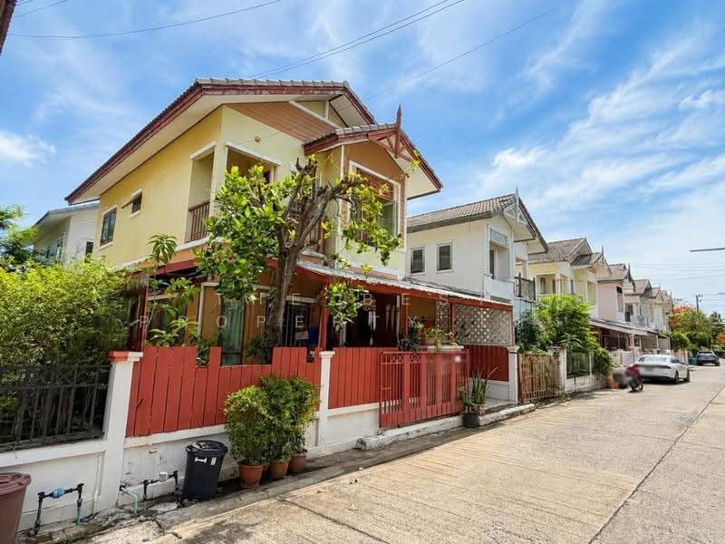 Baan Fah Piyarom Pruekwana, Pathum Thani, Bung Kham Proi, Lam Luk Ka, Pathum Thani, 4 Bedrooms, 150 sqm, Semi-Detached House (Twin House) For Sale, by The Best Property โต้ง, 500579008 - DDproperty.com