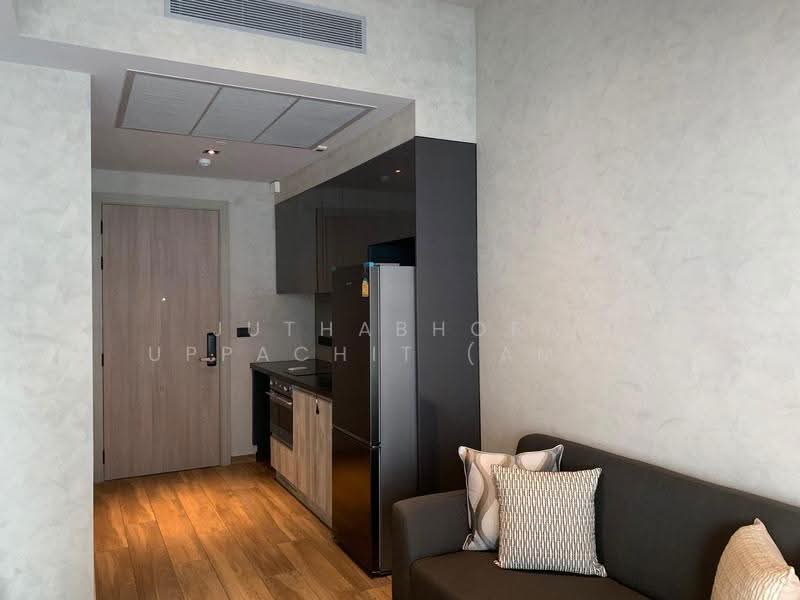 The Lofts Asoke, Bangkok, Sukhumvit 21 Road, Khlongtoei Nua, Watthana, Bangkok, 1 Bedroom, 35 sqm, Condo For Rent, by Juthabhorn Uppachit (Amy), 500579010 - DDproperty.com