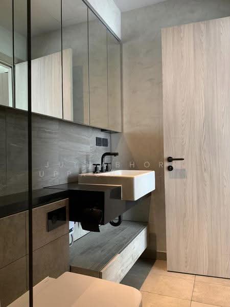 The Lofts Asoke, Bangkok, Sukhumvit 21 Road, Khlongtoei Nua, Watthana, Bangkok, 1 Bedroom, 35 sqm, Condo For Rent, by Juthabhorn Uppachit (Amy), 500579010 - DDproperty.com