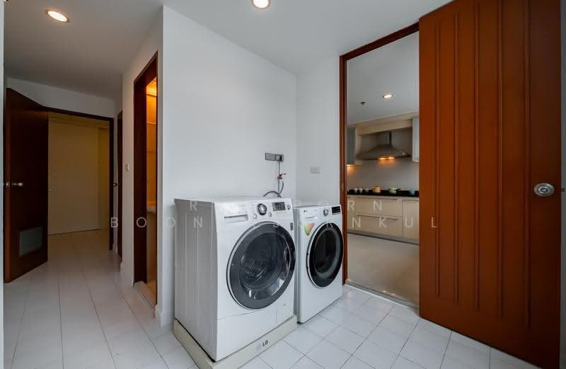 Sathorn Gallery Residences, Bangkok, 70 Pan Road, Silom, Bang Rak, Bangkok, 3 Bedrooms, 230 sqm, Condo For Rent, by Prapaporn Boonkajonkul, 500579013 - DDproperty.com