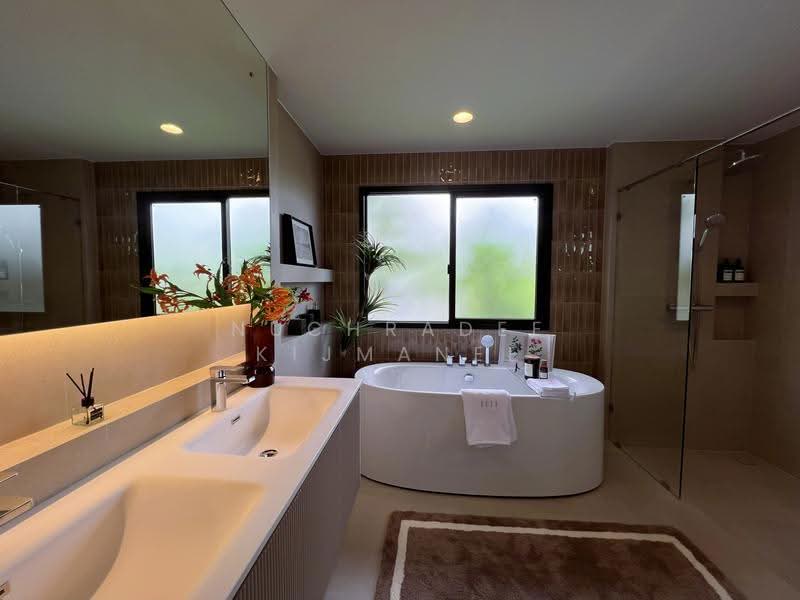 Burasiri Well Krungthep Kreetha, bangkok, Thap Chang, Saphan Sung, Bangkok, 4 Bedrooms, 430 sqm, Single Detached House For Sale, by Nuchradee Kijmanee, 500579080 - DDproperty.com