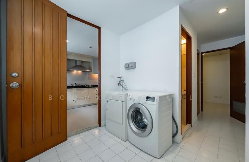 Sathorn Gallery Residences, Bangkok, 70 Pan Road, Silom, Bang Rak, Bangkok, 3 Bedrooms, 200 sqm, Condo For Rent, by Prapaporn Boonkajonkul, 500579085 - DDproperty.com