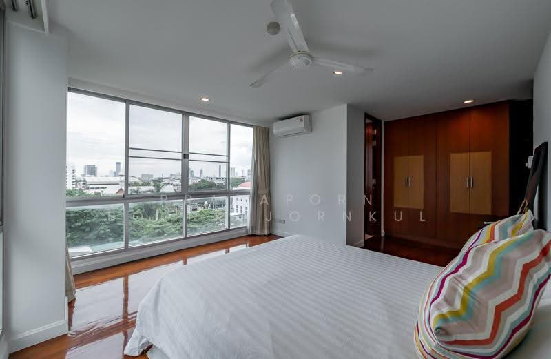 Sathorn Gallery Residences, Bangkok, 70 Pan Road, Silom, Bang Rak, Bangkok, 3 Bedrooms, 200 sqm, Condo For Rent, by Prapaporn Boonkajonkul, 500579085 - DDproperty.com