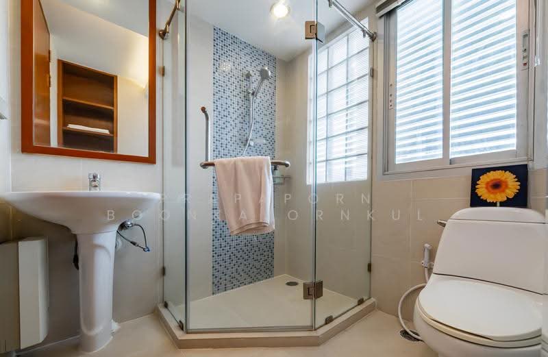 Sathorn Gallery Residences, Bangkok, 70 Pan Road, Silom, Bang Rak, Bangkok, 3 Bedrooms, 200 sqm, Condo For Rent, by Prapaporn Boonkajonkul, 500579085 - DDproperty.com