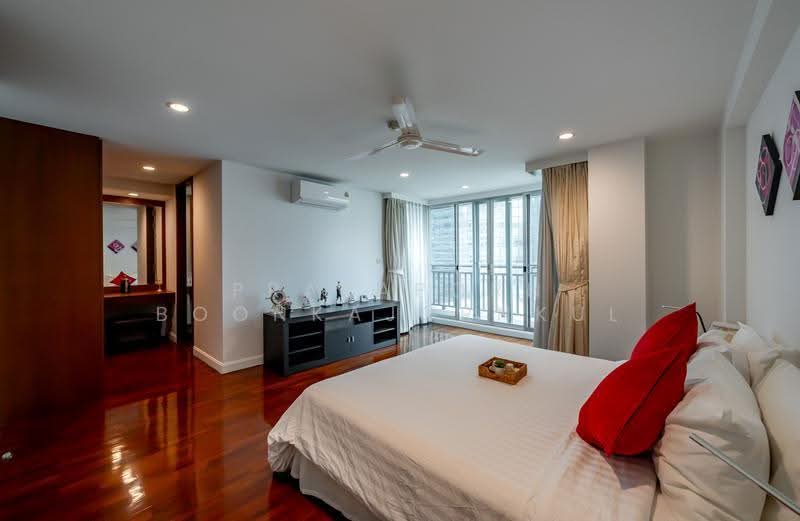 Sathorn Gallery Residences, Bangkok, 70 Pan Road, Silom, Bang Rak, Bangkok, 3 Bedrooms, 200 sqm, Condo For Rent, by Prapaporn Boonkajonkul, 500579085 - DDproperty.com