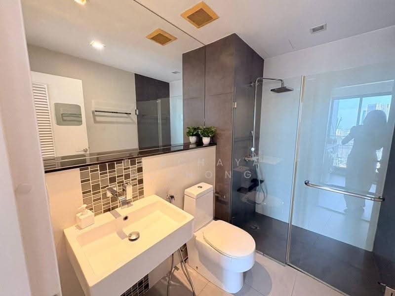 Urbano Absolute Sathon-Taksin, Bangkok, 345 Charoen Nakhon 14/2 Alley, Khlong Ton Sai, Khlong San, Bangkok, 1 Bedroom, 30 sqm, Condo For Rent, by Thachaya Buanong, 500579111 - DDproperty.com