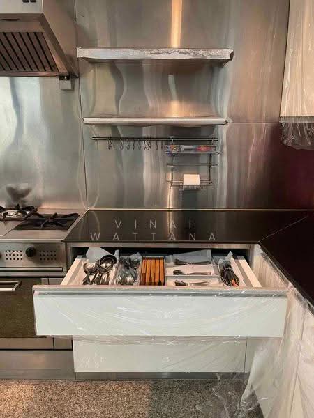 President Park Sukhumvit 24, bangkok, 99 Sukhumvit 24 Alley, Khlongtoei Nua, Watthana, Bangkok, 3 Bedrooms, 386 sqm, Condo For Sale, by Vinai Wattana, 500579118 - DDproperty.com