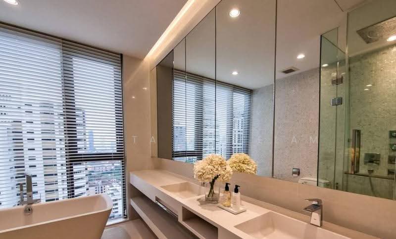 Vittorio 39, Bangkok, 8 Sukhumvit, Khlong Tan Nua, Watthana, Bangkok, 2 Bedrooms, 142 sqm, Condo For Sale, by Rasita Maneelam, 500579128 - DDproperty.com