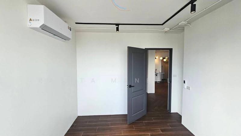 Omni Tower Sukhumvit Nana, bangkok, 69 Sukhumvit 4 Alley, Khlong Toei, Bangkok, 4 Bedrooms, 120 sqm, Condo For Rent, by Rasita Maneelam, 500579157 - DDproperty.com