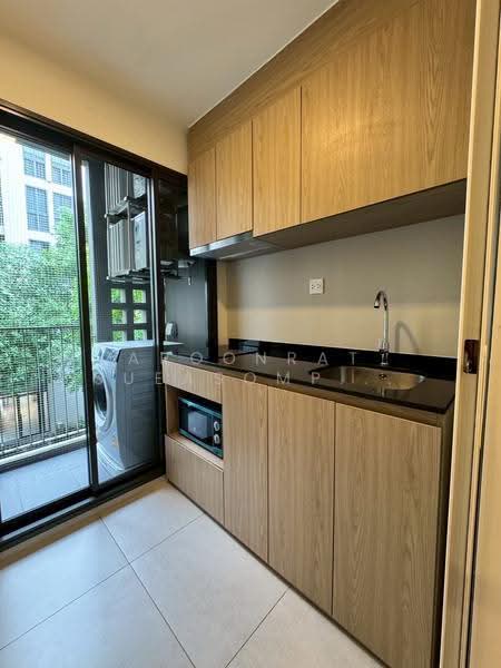 Chambers On-Nut Station, Bangkok, Soi Sukhumvit 81, Sukhumvit Road, Phra Kanong Nua, Watthana, Bangkok, 1 Bedroom, 27 sqm, Condo For Rent, by Aroonrat Sueasomphong, 500579185 - DDproperty.com