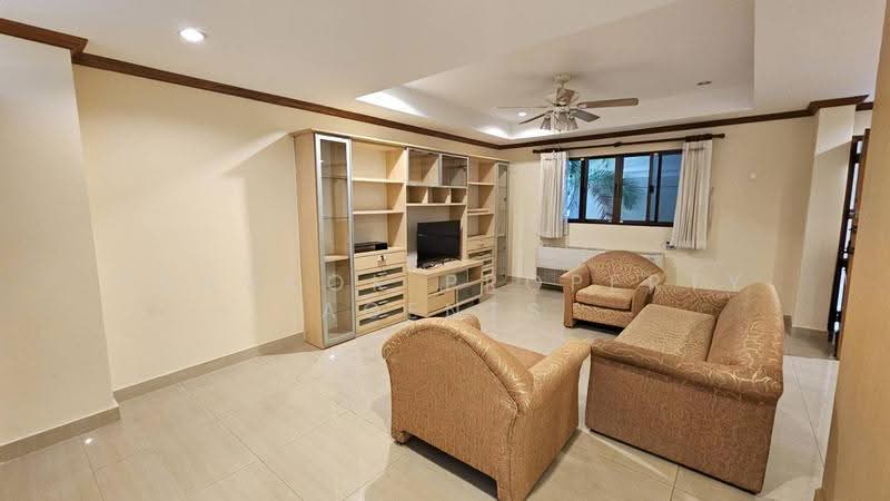 Promsak Mansion, Bangkok, สุขุมวิท 3 Sukhumvit, Khlong Tan Nua, Watthana, Bangkok, 3 Bedrooms, 200 sqm, Condo For Rent, by BANGKOK PROPERTY AGENTS, 500579222 - DDproperty.com