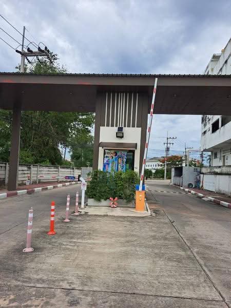 New suk 5 Village, Mueang District, Chon Buri Province, Chon Buri (Pattaya), Na Pa, Muang Chon Buri, Chon Buri (Pattaya), 3 Bedrooms, 84 sqm, Townhouse For Sale, by ศิริภัสสร โชติประยูรศักดิ์, 500579230 - DDproperty.com