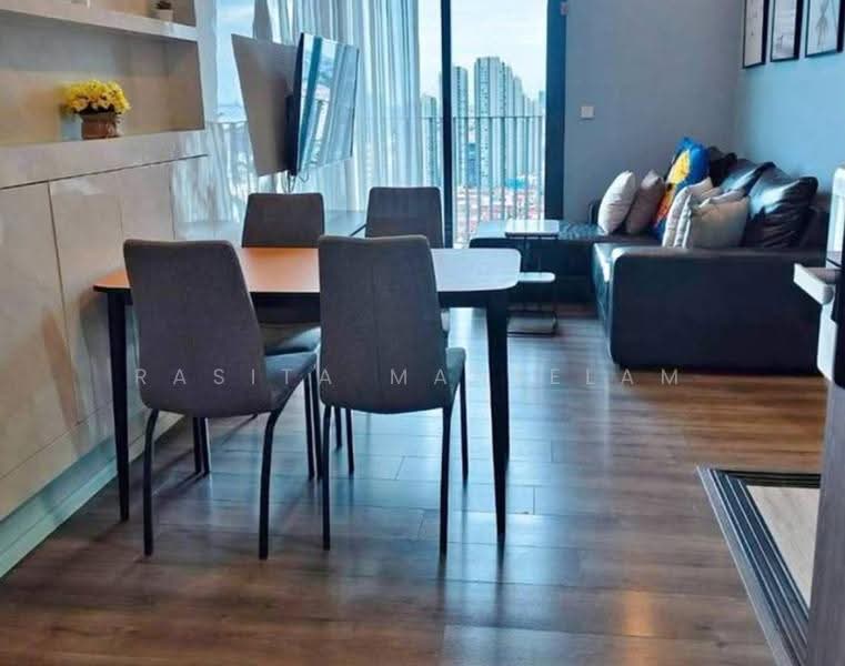 Whizdom Essence, Bangkok, 5 Piyabutr 1 Alley, Bang Chak, Phra Khanong, Bangkok, 2 Bedrooms, 55 sqm, Condo For Rent, by Rasita Maneelam, 500579301 - DDproperty.com