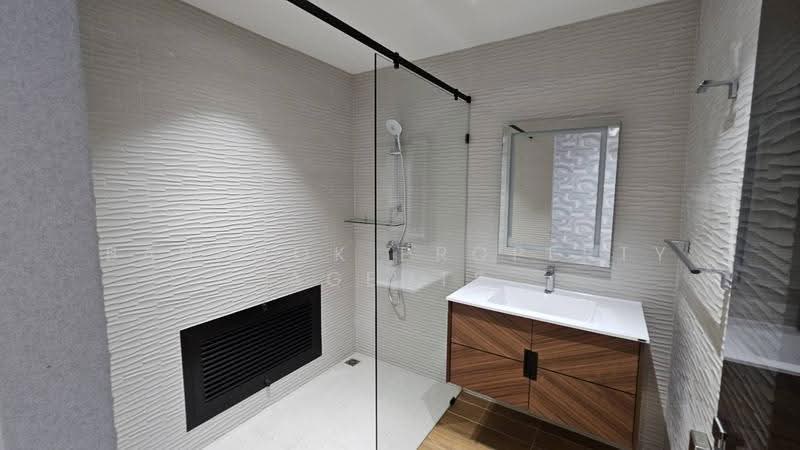 Kallista Mansion, Bangkok, 64 Soi Sukhumvit 11, Khlongtoei Nua, Watthana, Bangkok, 3 Bedrooms, 315 sqm, Condo For Rent, by BANGKOK PROPERTY AGENTS, 500579307 - DDproperty.com