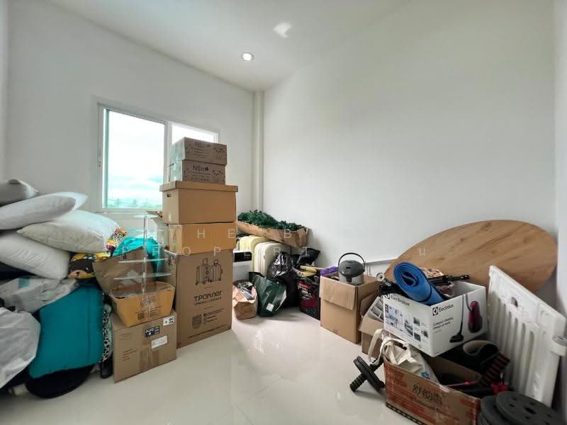 วีวัลเลย์ บ้านสวนซอย11-หนองข้างคอก, Chon Buri (Pattaya), Nong Ri, Muang Chon Buri, Chon Buri (Pattaya), 4 Bedrooms, 100 sqm, Townhouse For Sale, by The Best Property ปิ่น, 500579318 - DDproperty.com