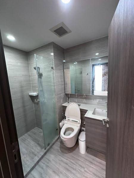 Whizdom Essence, Bangkok, 5 Piyabutr 1 Alley, Bang Chak, Phra Khanong, Bangkok, 1 Bedroom, 35 sqm, Condo For Rent, by Rasita Maneelam, 500579367 - DDproperty.com