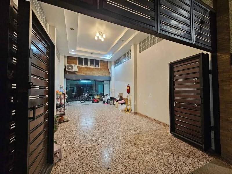 ทาวน์เฮ้าส์ 6-ห้องนอน, กรุงเทพ, หนองบอน, ประเวศ, กรุงเทพ, 600 ตร.ม., ทาวน์เฮ้าส์ ขาย, โดย Thachaya Buanong, 500579381 - DDproperty.com