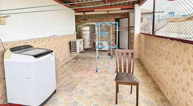 6-BR Townhouse, Bangkok, Nong Bon, Prawet, Bangkok, 6 Bedrooms, 600 sqm, Townhouse For Sale, by Thachaya Buanong, 500579381 - DDproperty.com