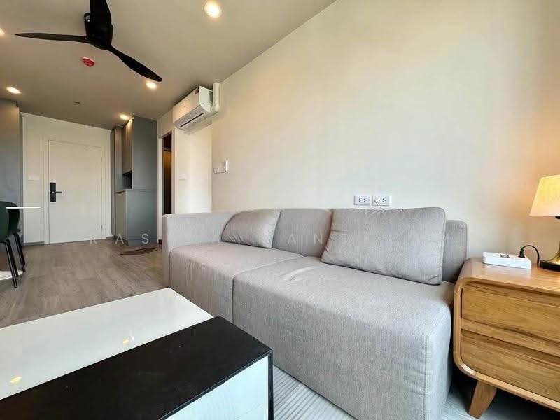 Regent Home Wutthakat, Bangkok, Wutthakat Road, Talat Plu, Thon Buri, Bangkok, 2 Bedrooms, 53 sqm, Condo For Rent, by Rasita Maneelam, 500579385 - DDproperty.com