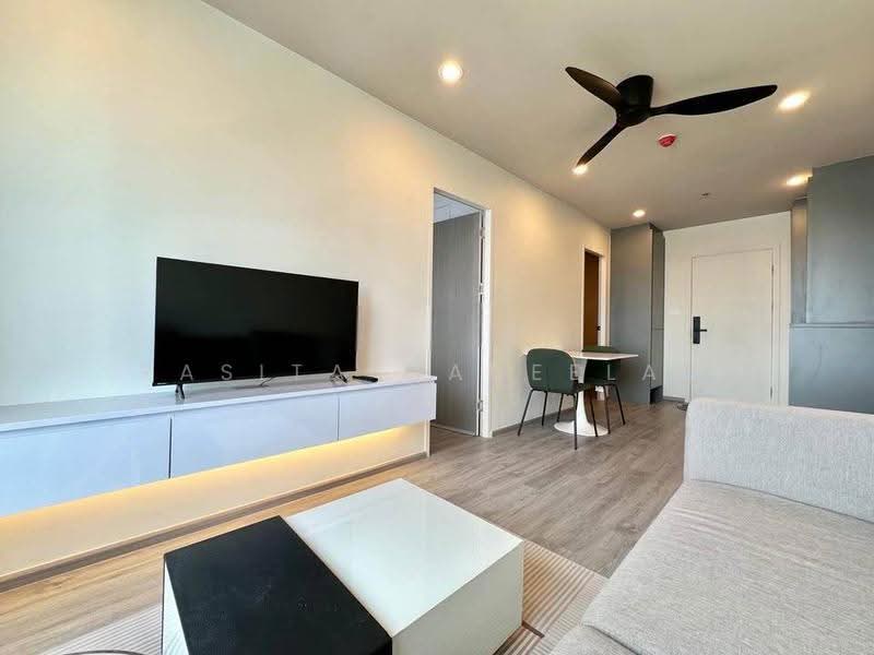 Regent Home Wutthakat, Bangkok, Wutthakat Road, Talat Plu, Thon Buri, Bangkok, 2 Bedrooms, 53 sqm, Condo For Rent, by Rasita Maneelam, 500579385 - DDproperty.com
