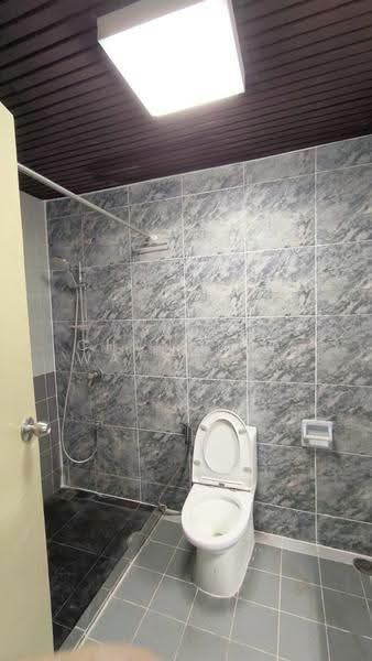 Modern Home Tower, Bangkok, 99 Soi Ruam Mit, Chong Nonsi, Yan Nawa, Bangkok, 3 Bedrooms, 100 sqm, Condo For Rent, by Chananya Watanapa, 500579390 - DDproperty.com