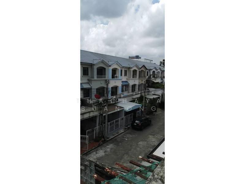 4-BR Townhouse, Bangkok, Suan Luang, Bangkok, 4 Bedrooms, 325 sqm, Townhouse For Sale, by Thachaya Buanong, 500579420 - DDproperty.com