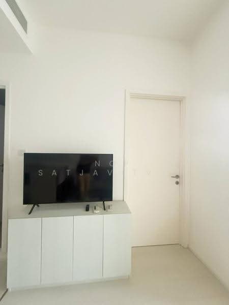 Mazarine Ratchayothin, Bangkok, Soi Phahonyothin 30, Phahonyothin Road, Chan Kasem, Chatuchak, Bangkok, 1 Bedroom, 42 sqm, Condo For Rent, by Nop Satjavitvisarn, 500579423 - DDproperty.com