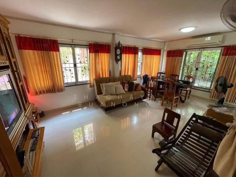 undefined, Bangkok, Sam Wa Tawan Ok, Khlong Sam Wa, Bangkok, 3 Bedrooms, 204 sqm, Single Detached House For Sale, by Thachaya Buanong, 500579433 - DDproperty.com