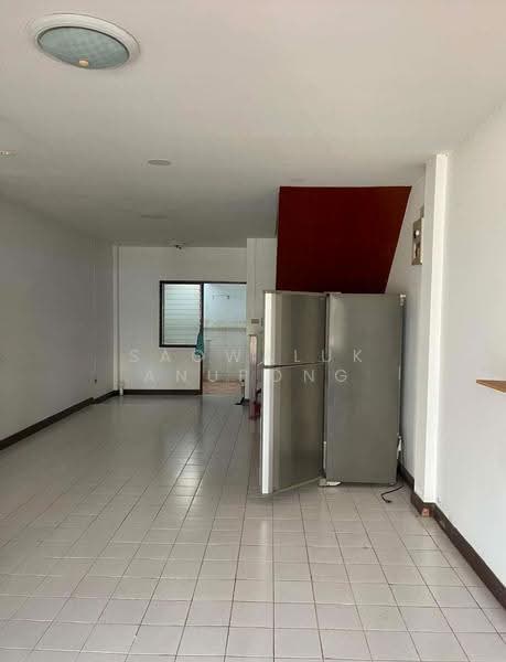 Poonsin Thani 1, bangkok, Khlong Song Ton Nun, Lat Krabang, Bangkok, 2 Bedrooms, 100 sqm, Townhouse For Sale, by Saowaluk Anupong, 500579475 - DDproperty.com
