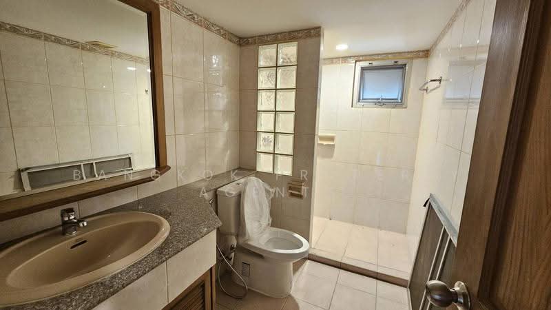 33 Residence, Bangkok, 92 Sukhumvit 33 Alley, Khlong Tan Nua, Watthana, Bangkok, 2 Bedrooms, 144 sqm, Condo For Rent, by BANGKOK PROPERTY AGENTS, 500579625 - DDproperty.com
